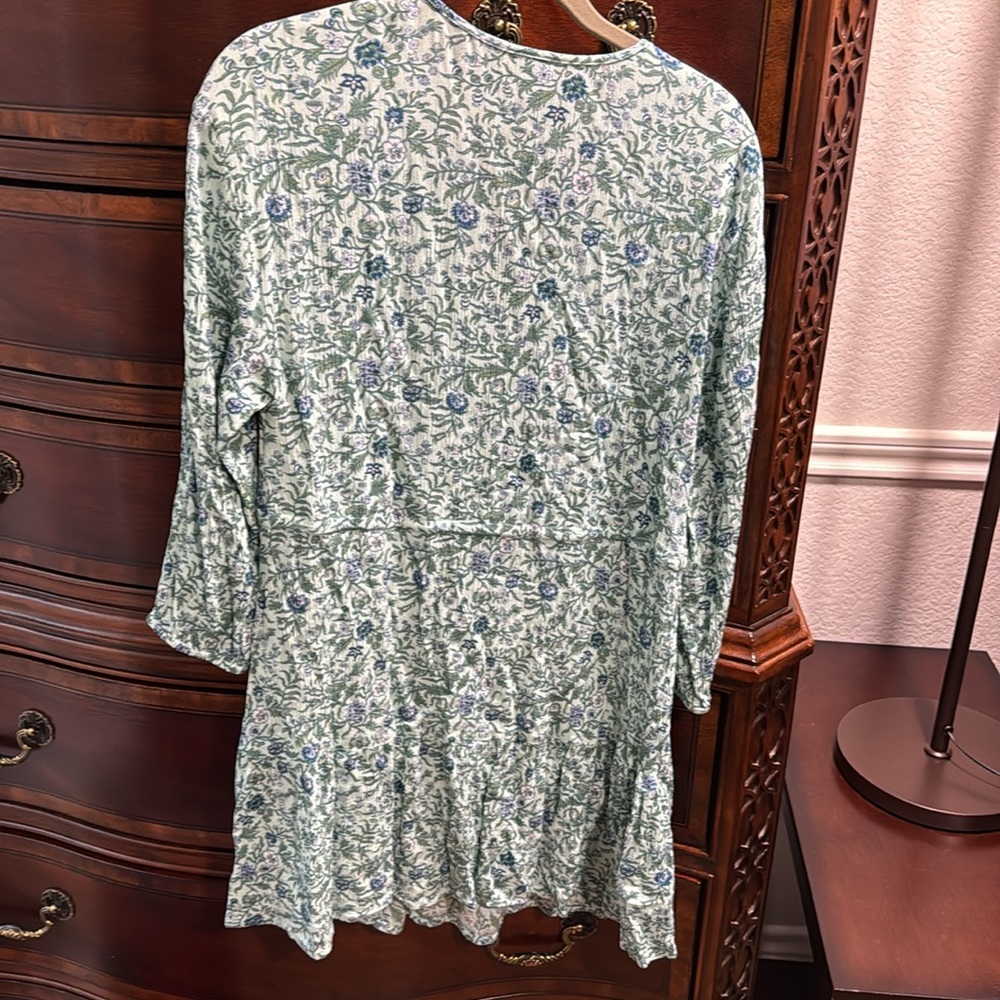 EUC LOFT Elegant Floral Blue and Green Swim Suit Cover up, size small - Picture 5 of 5